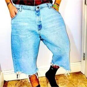 FLAWLESS BAGGY LOW Cut oversized skater shorts a vintage EUC Wrangler 42W denim